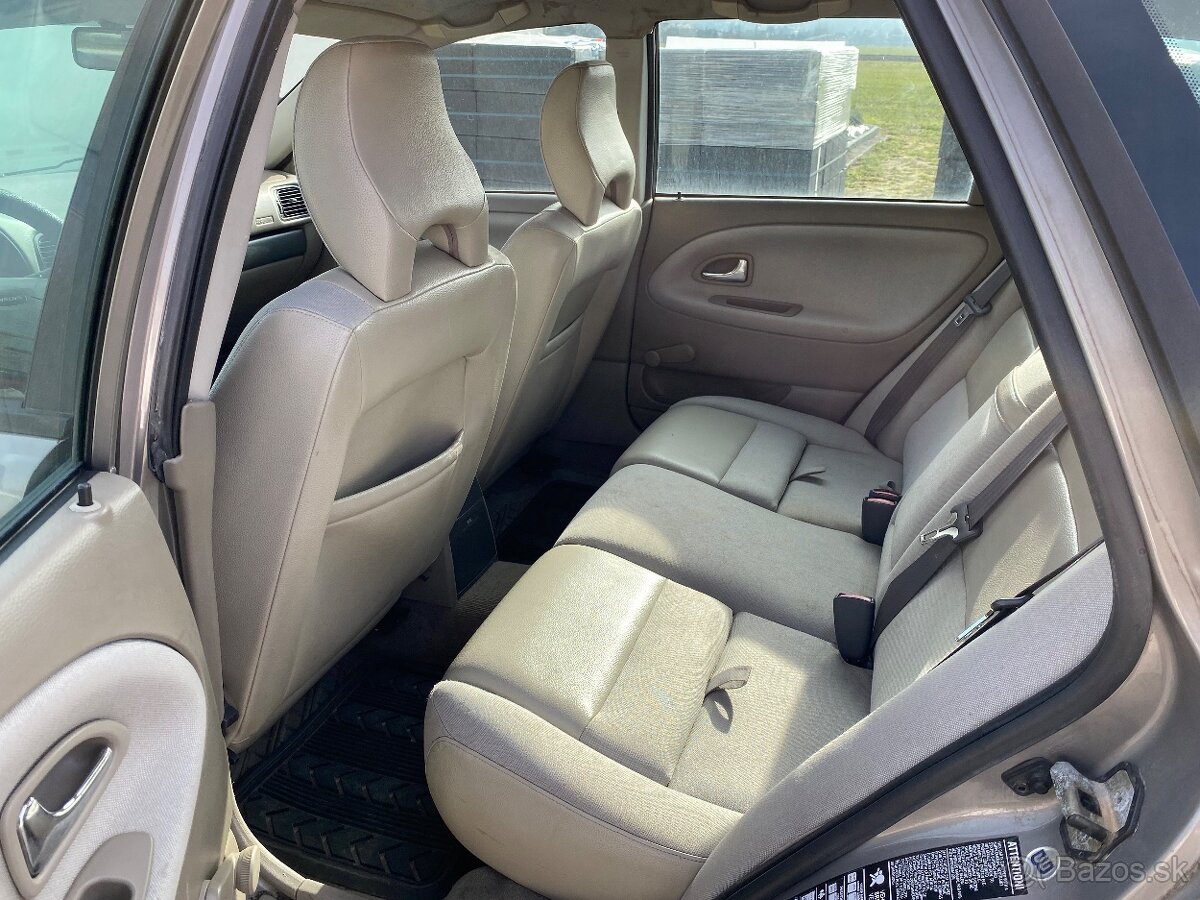 Volvo V40, 1.9D, 75Kw 2003 - 6