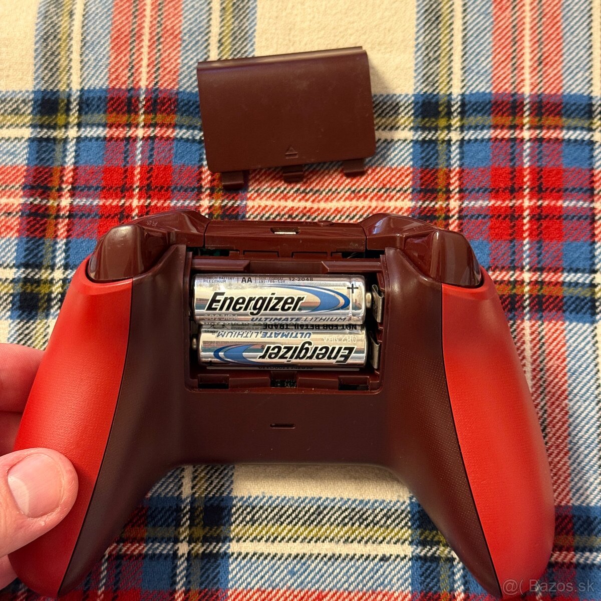 Predám originálny Xbox ovládač – červená farba - 6