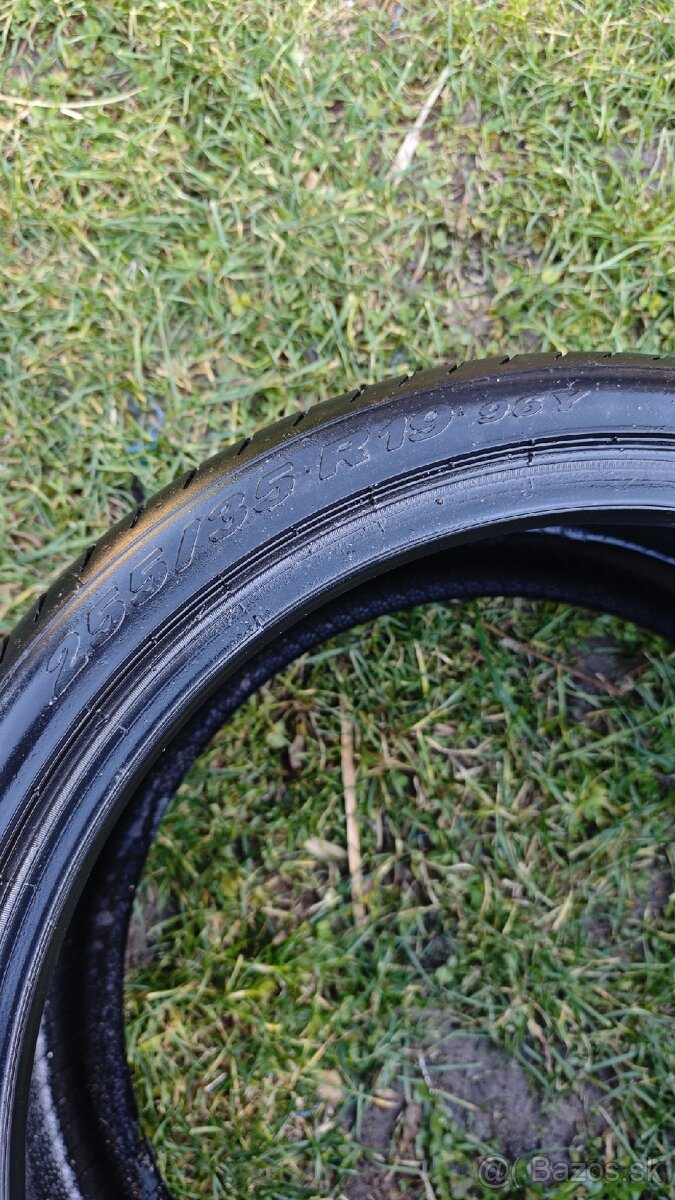 Pirelli P zero 255/35 R19 - 6
