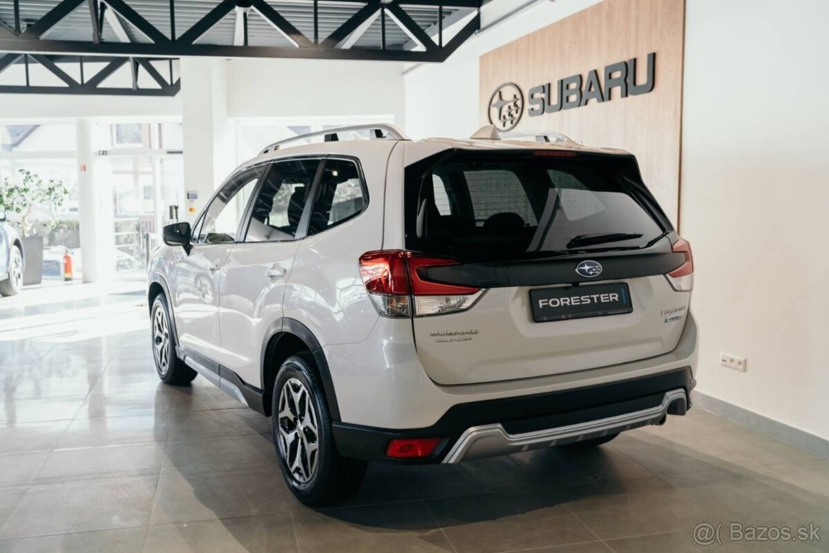 Subaru Forester 2.0i mHEV Style X-Tra Lineartronic - 6