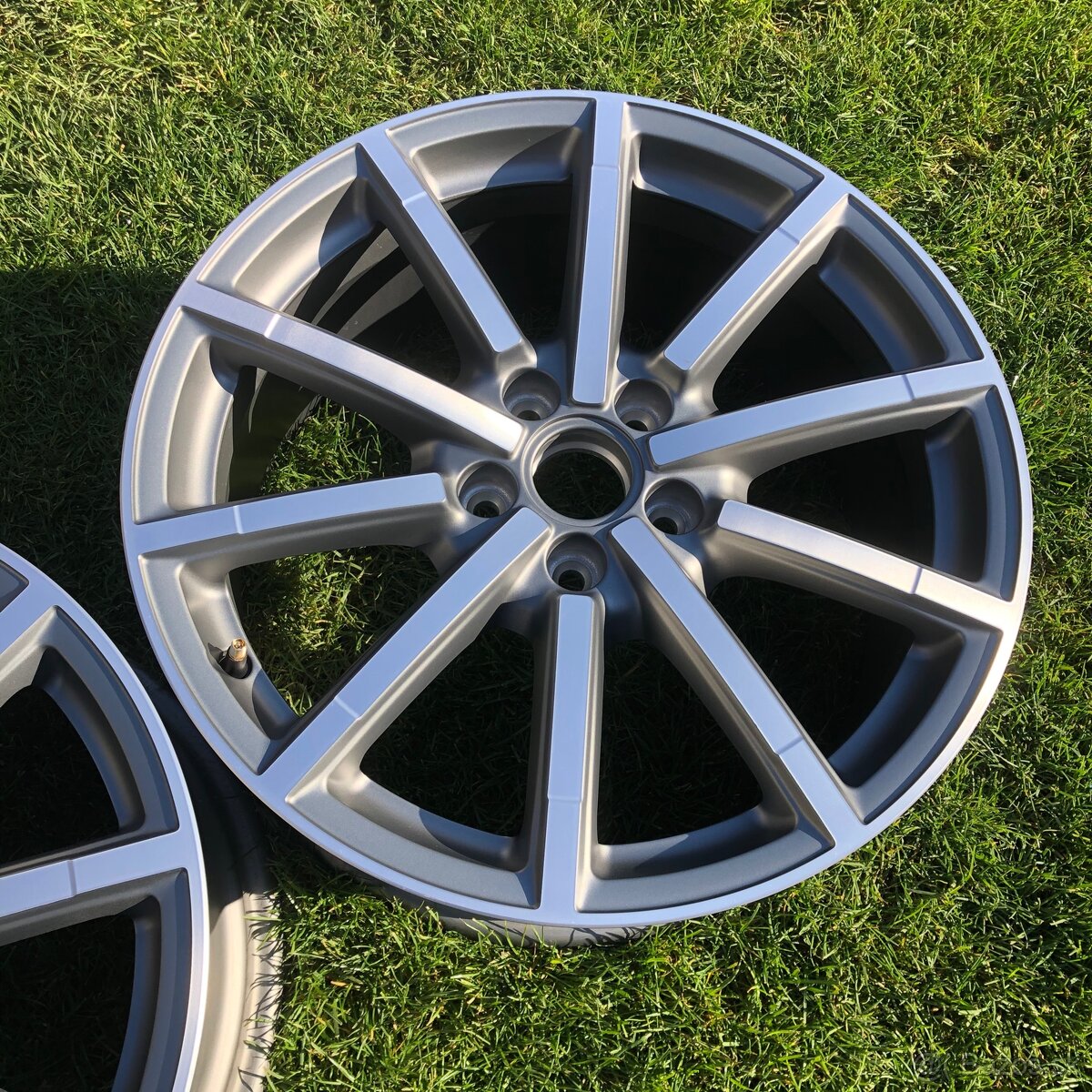 2ks Audi elektrony 18” - 6