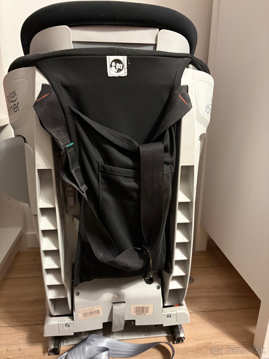 Britax Römer autosedačka - 6