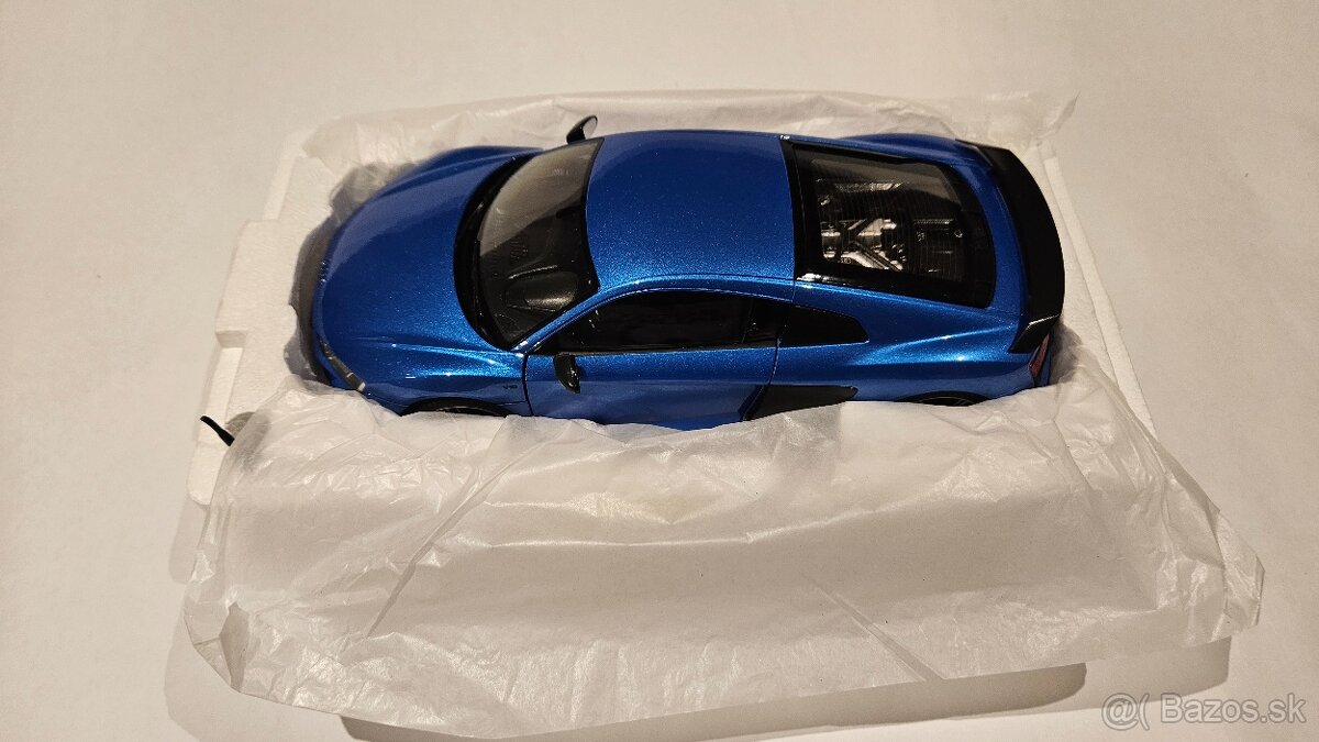 Kengfai 1:18 Audi R8 Coupé - 6