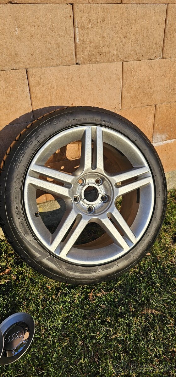 Originál Audi Elektróny R17 - 6