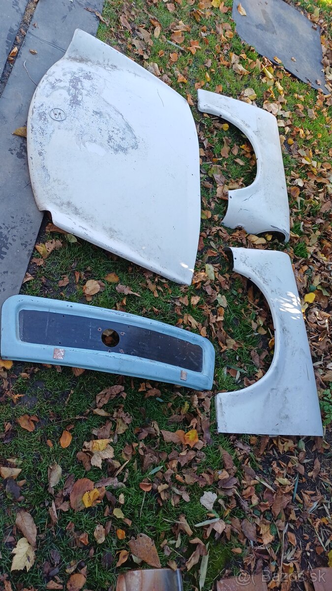 Trabant 601 a Škoda 100/105 - 6