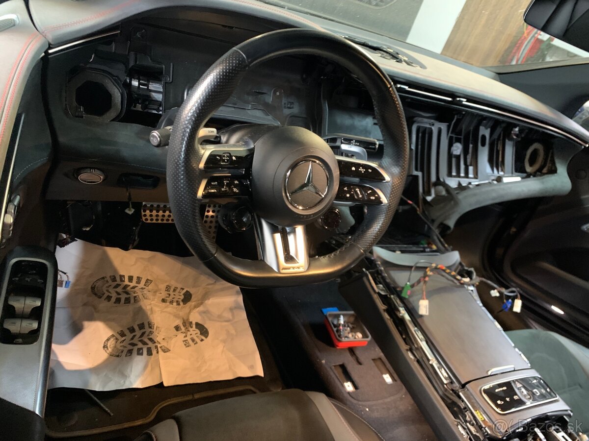 Oprava Mercedes-Benz Hyperscreen (MBUX) - 6