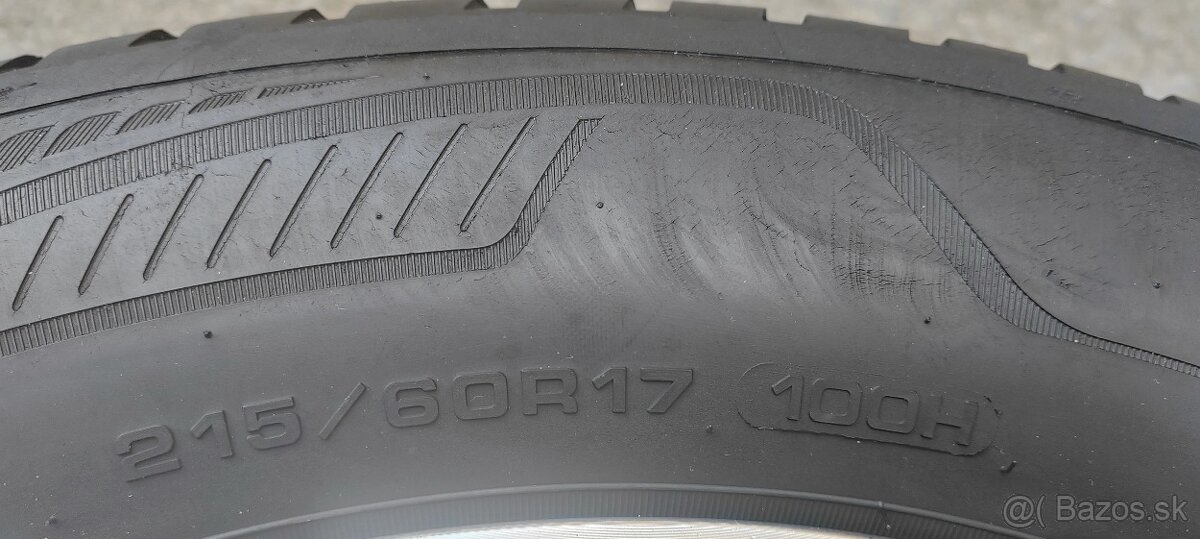 Predám celoročne pneu Goodyear 215/60 r17 - 6