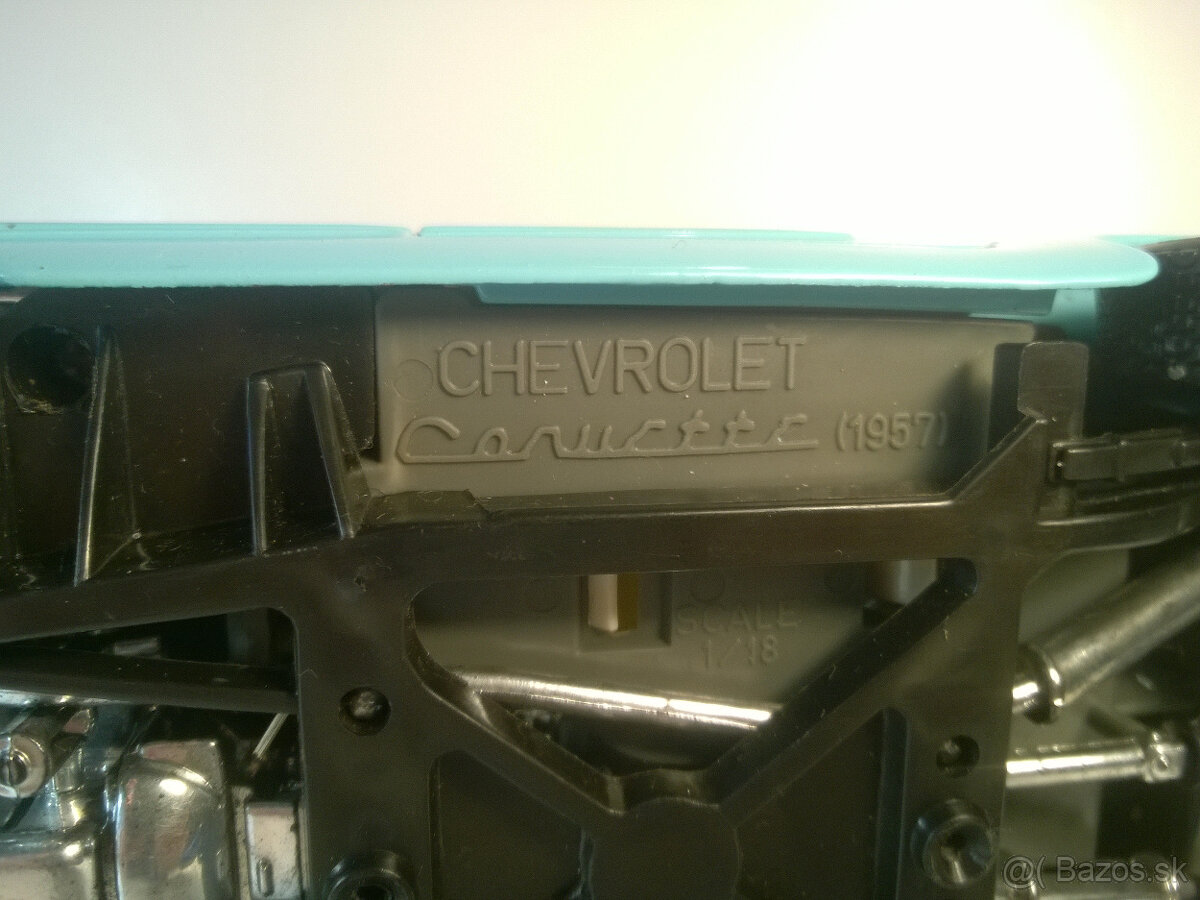 Chevrolet Corvette - 1957. 1:18 - 6