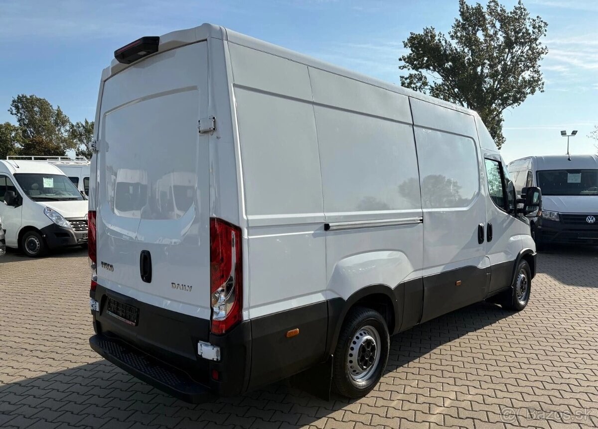 Iveco 35s18 L3H2 3.0HPi/180 koni automat - rok 2022 - 6