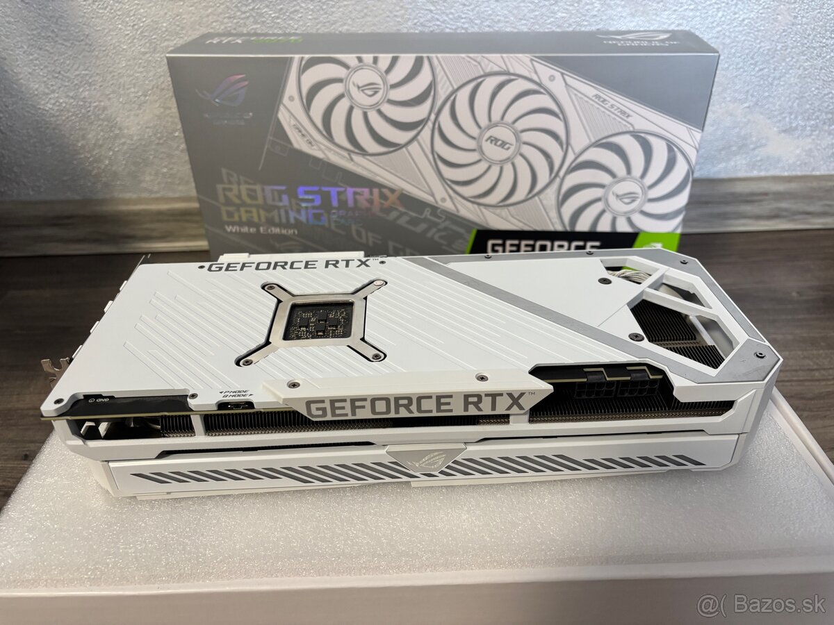 ASUS ROG STRIX GeForce RTX 3070 WHITE OC – TOP STAV - 6