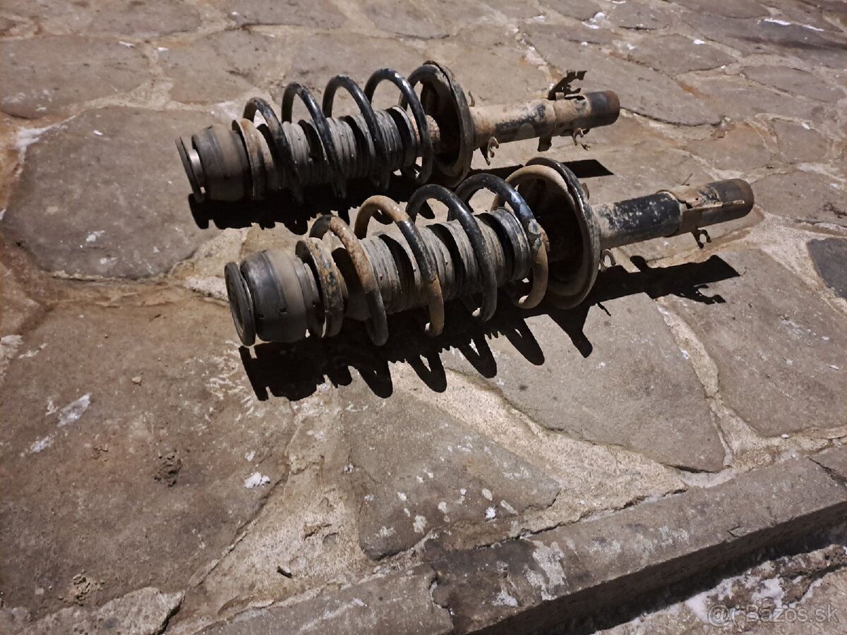 Diely golf 4 octavia 1 atď - 6