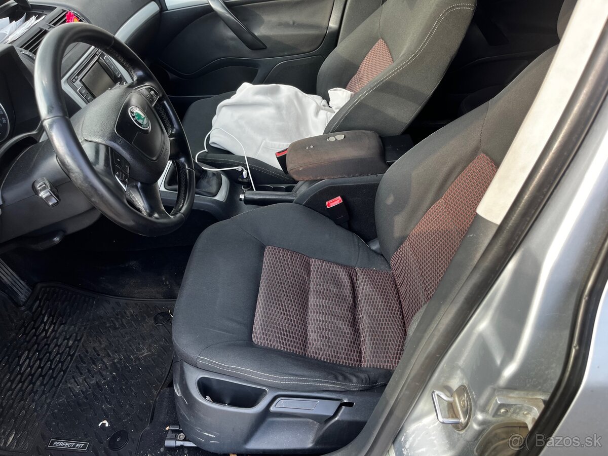 Škoda Octavia 2 1.6tdi 77kw 2010 - 6