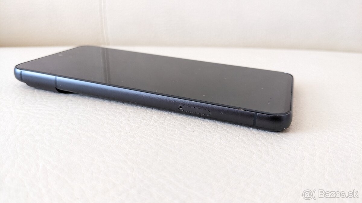 Google Pixel 8 - 6