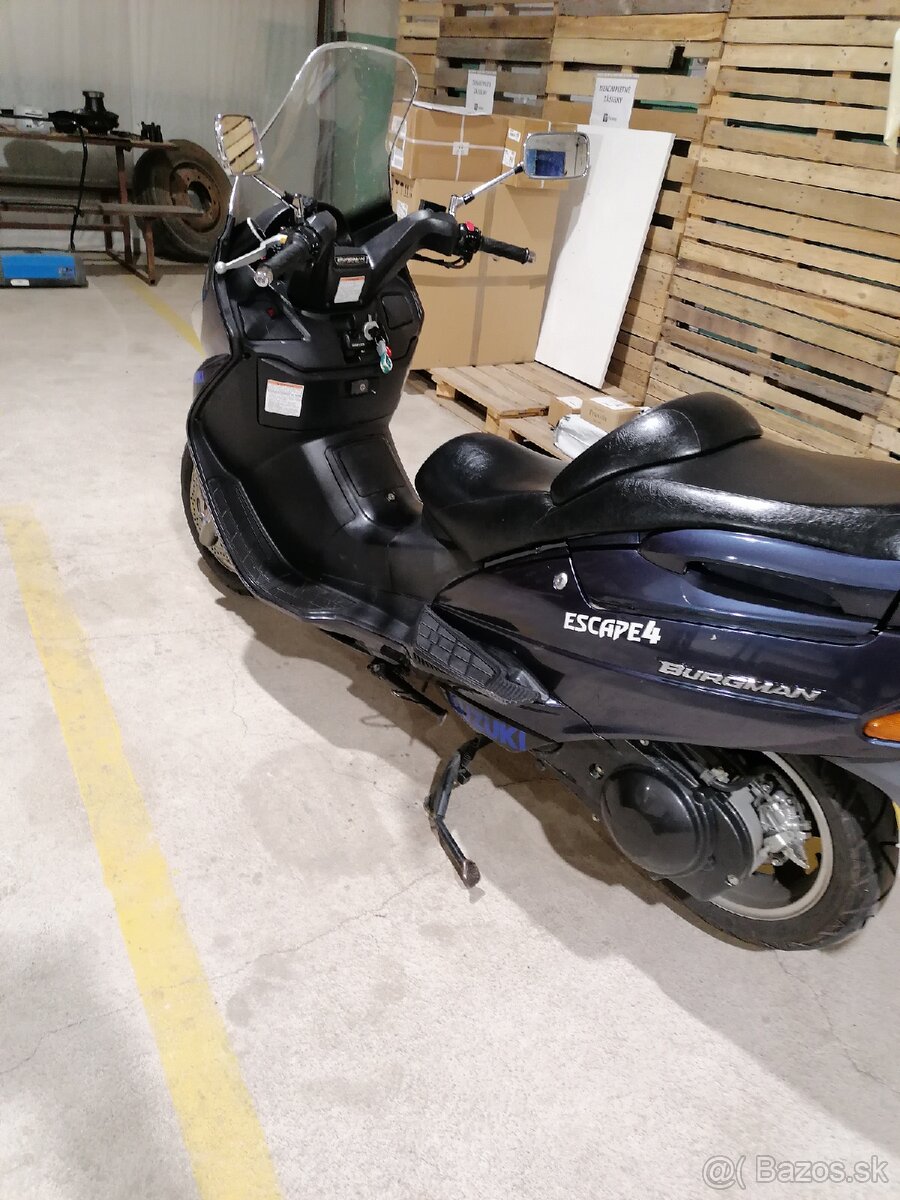Predám Suzuky Burgman 250 - 6