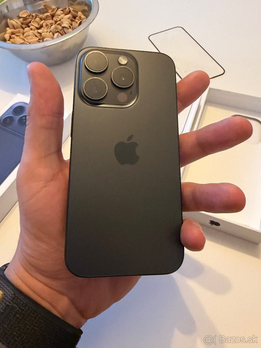 Apple IPHONE 15 PRO - 6
