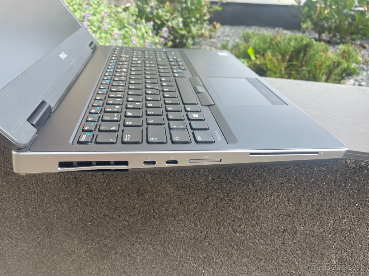 workstation - Dell Precision 7530 - CPU i7 8.gen, NVIDIA VGA - 6