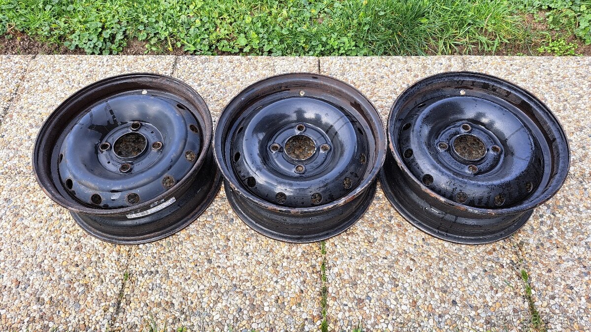 PLECH. DISKY PO 1 KUSE - ŠKODA, BMW, PEUGEOT, FORD,RENAULT, - 6