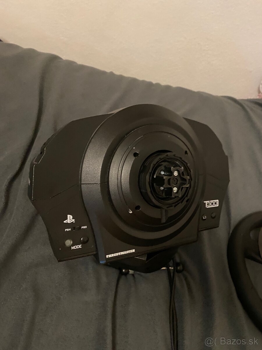 Thrustmaster T300 - 6