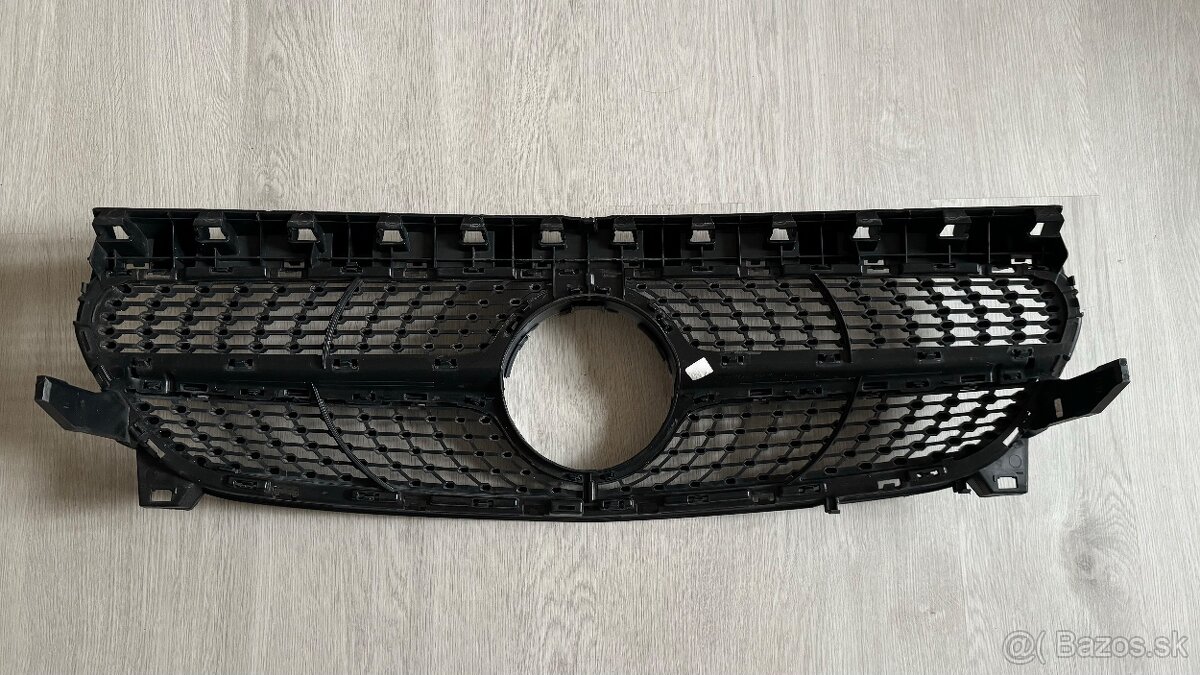 Predná maska / gril Mercedes-Benz CLA 180 - 6