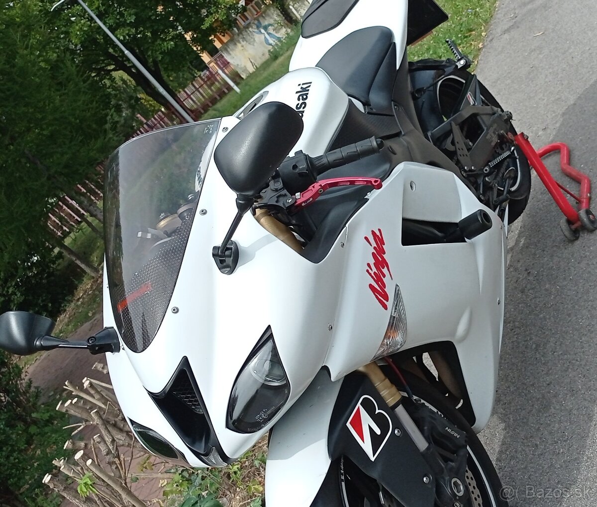 Kawasaki Ninja ZX-6R - 6