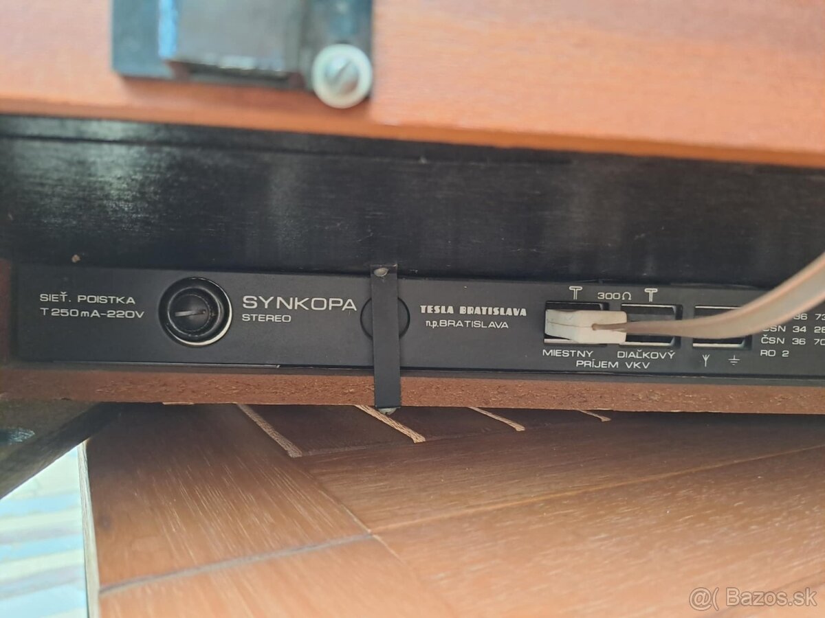 Predam radiogramafon TESLA Synkopa 1032. - 6