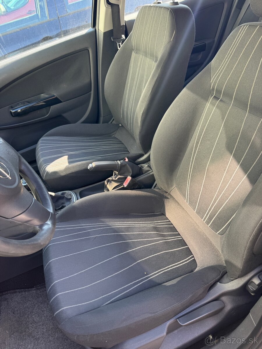 Opel Corsa 1.2 benzín, r. 2007 - 6