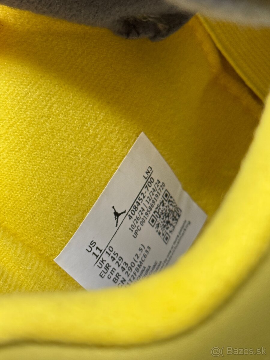 Nike Air Jordan 4 Retro Lightning. - 6