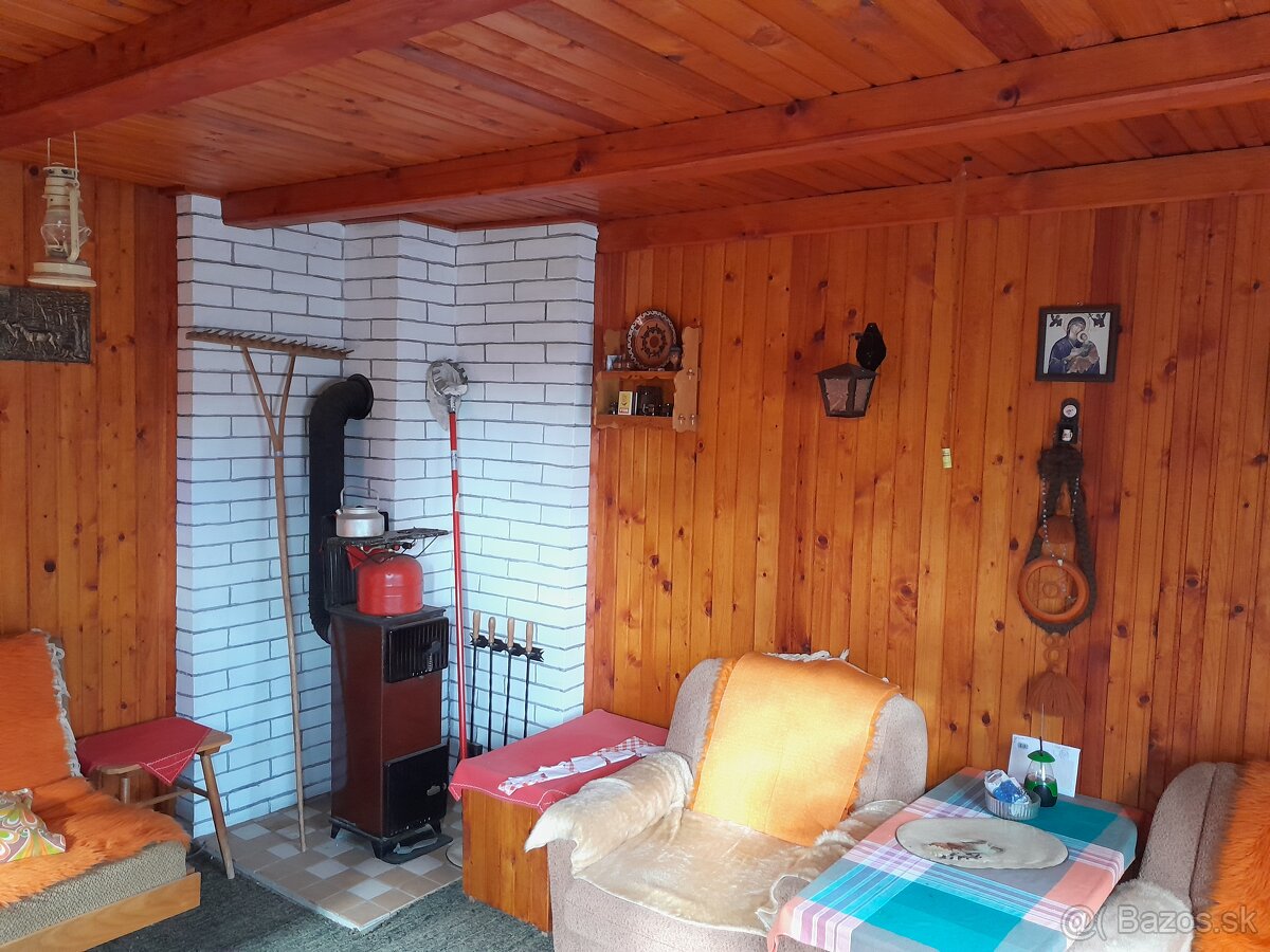 Záhrada s chatkou - 6