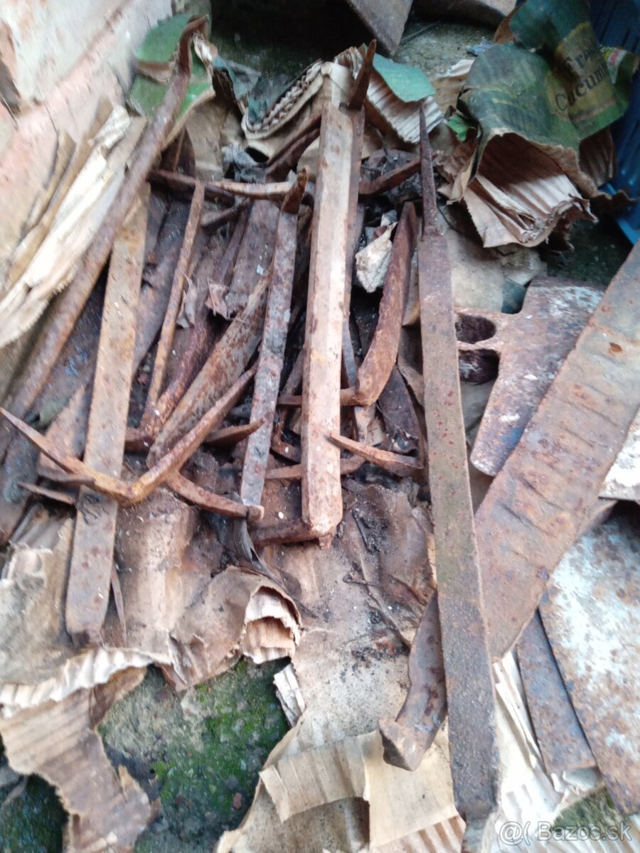 Klamre veci do starej kuchyne - 6