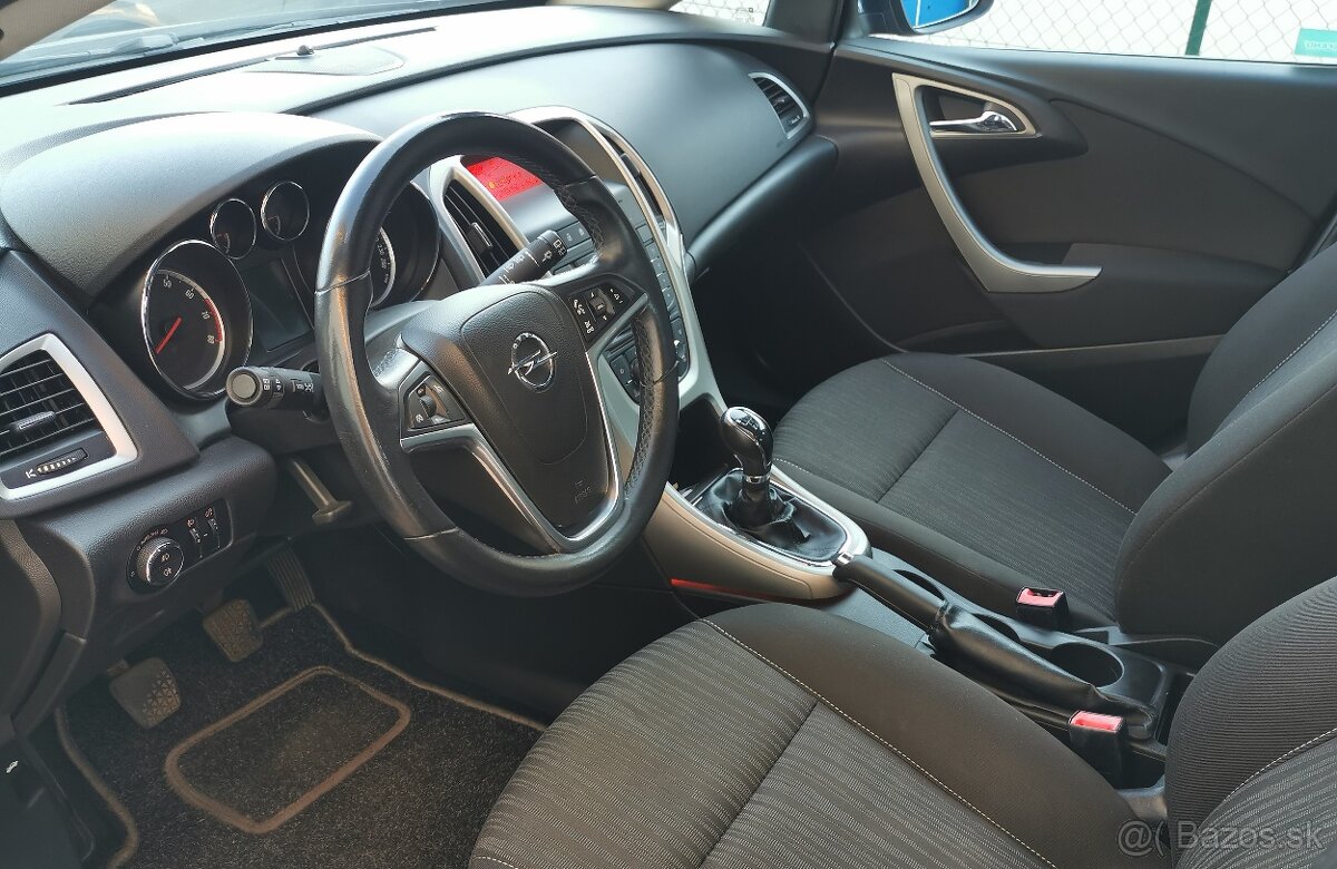 Opel Astra J 1.4 benzin - 6