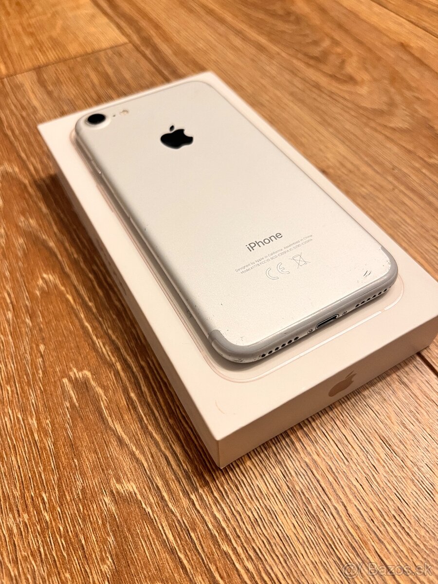 iPhone 7 32GB Silver - 6