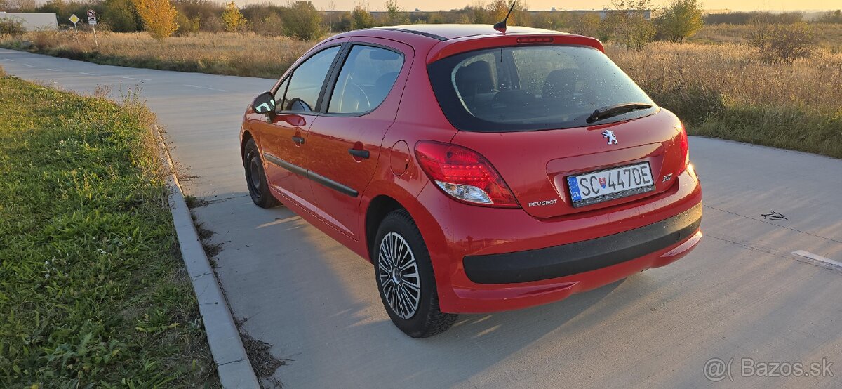 Peugeot 207 1.4 - 6