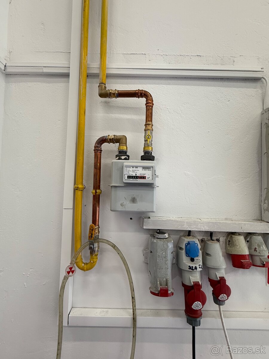 Prenajmeme praktický sklad v Petržalke - 6