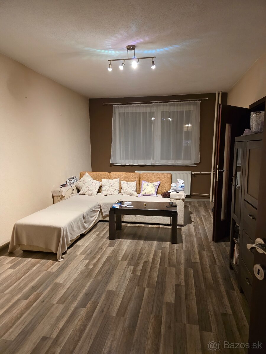 3 izbový byt 70m2 v SNV Západ 1 - 6