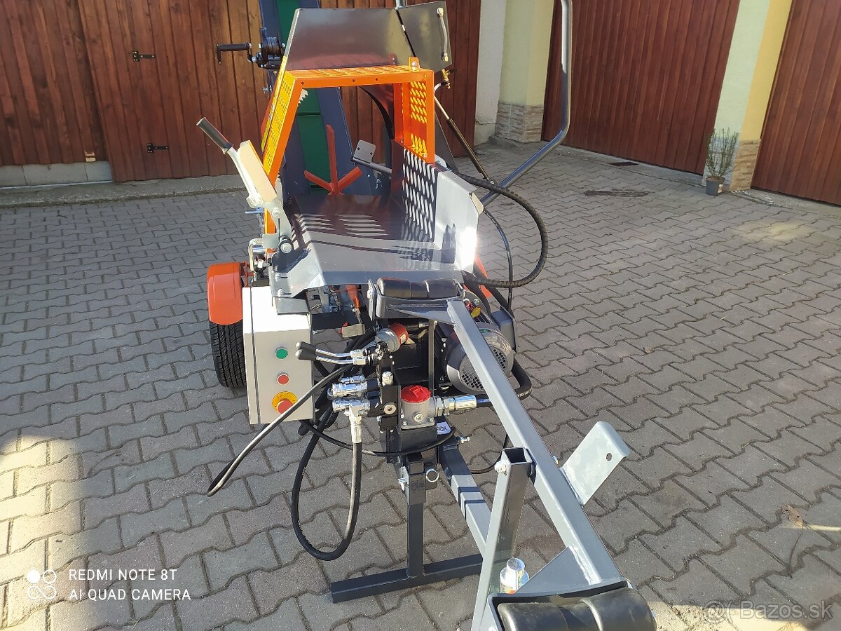 Štiepacipoloautomat - 6