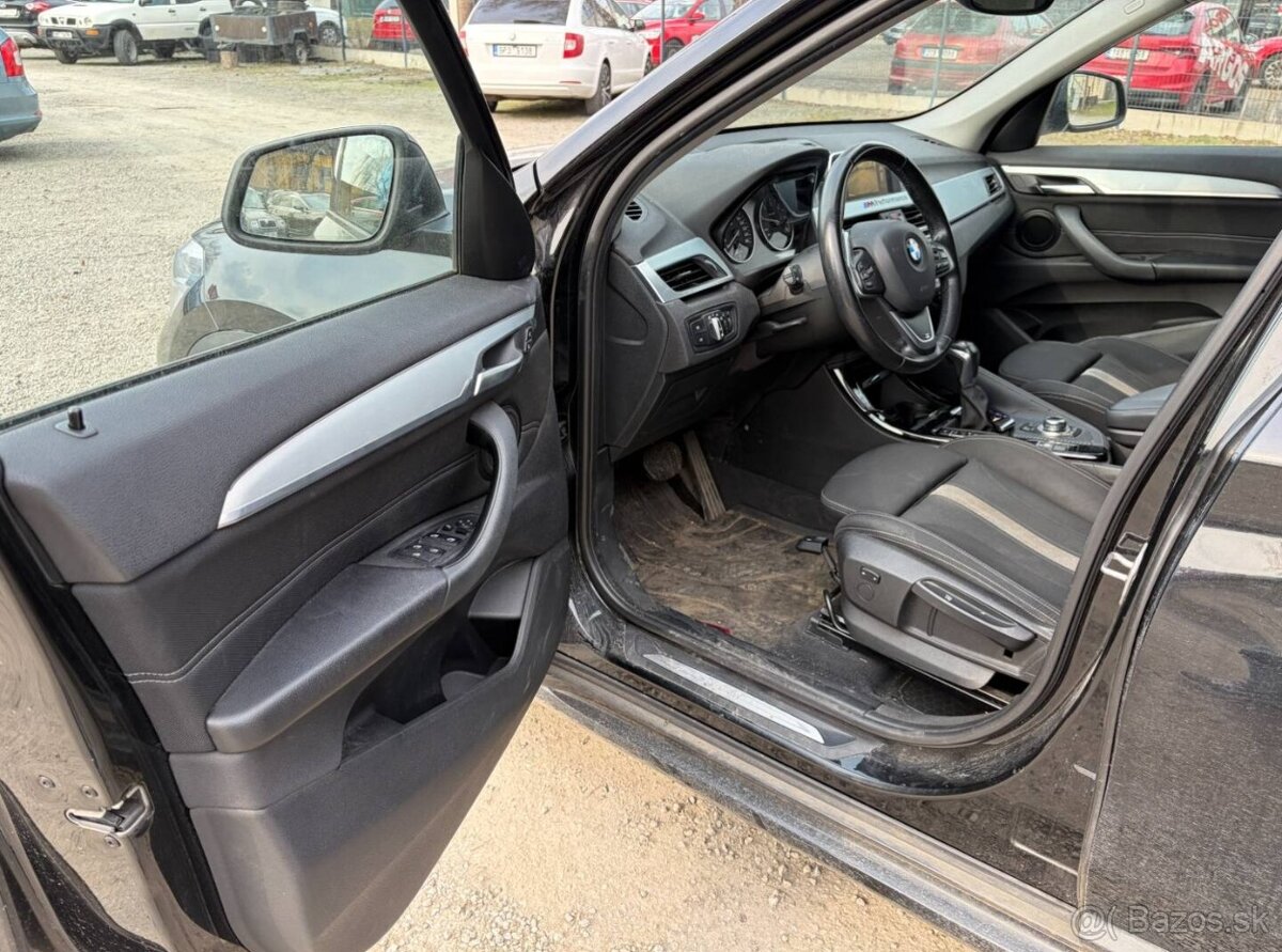 BMW X1 xDrive 20d 140kw ČR - 6