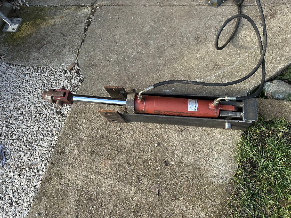 hydraulicka jednotka + 2x hydraulicky valec - 6