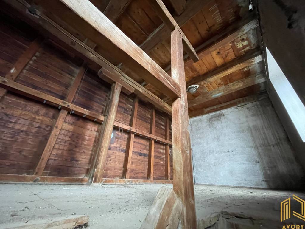 NA PREDAJ 4 - PODLAŽNÁ BUDOVA, POZEMOK 1515m2, GBELY - 6