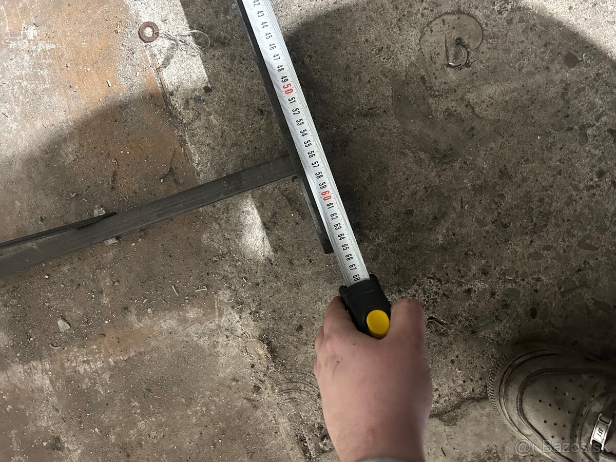 Stojan na prilby - 6