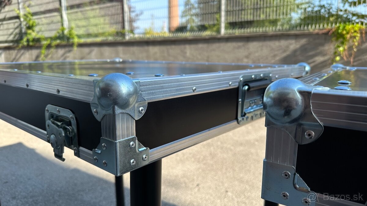 Stôl v Case - skladací - 6