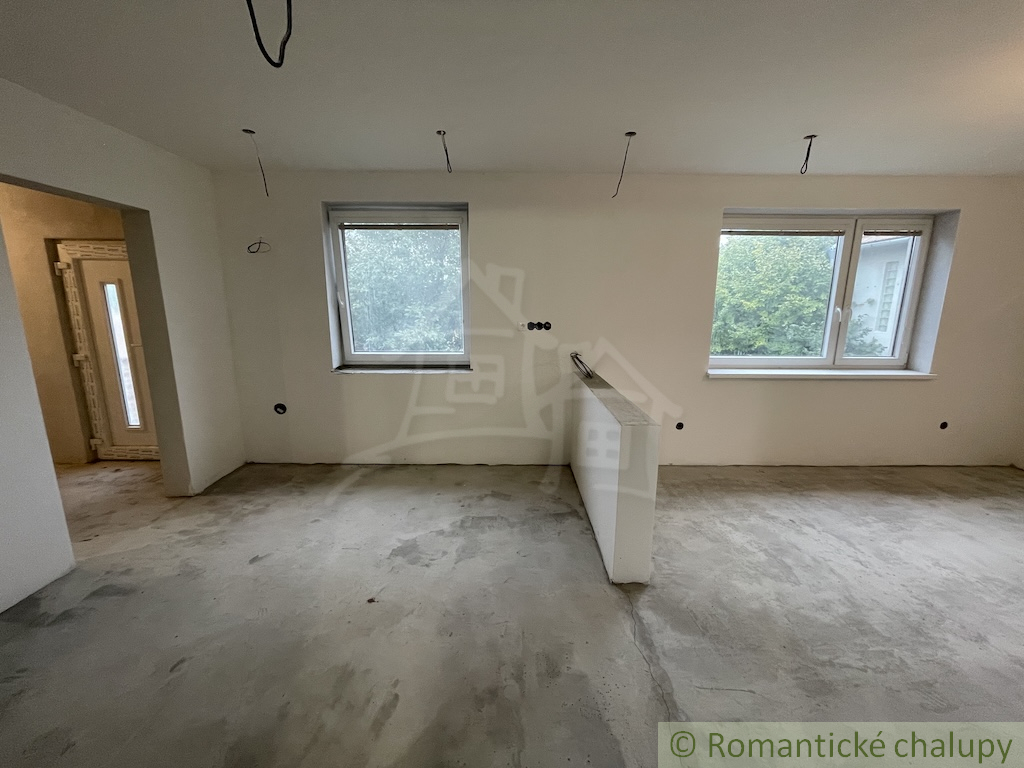 Trojizbový rodinný dom v kľudnej časti mesta Šurany - 6