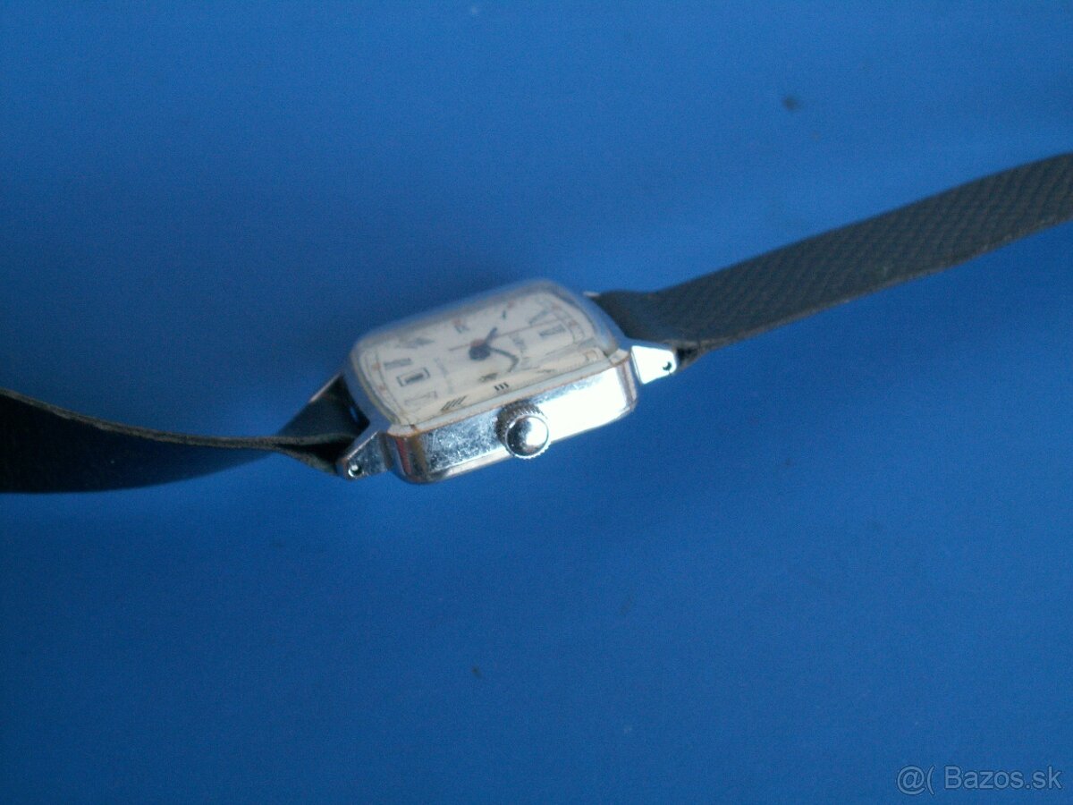 Hodinky Zaria s dátumovkou . - 6