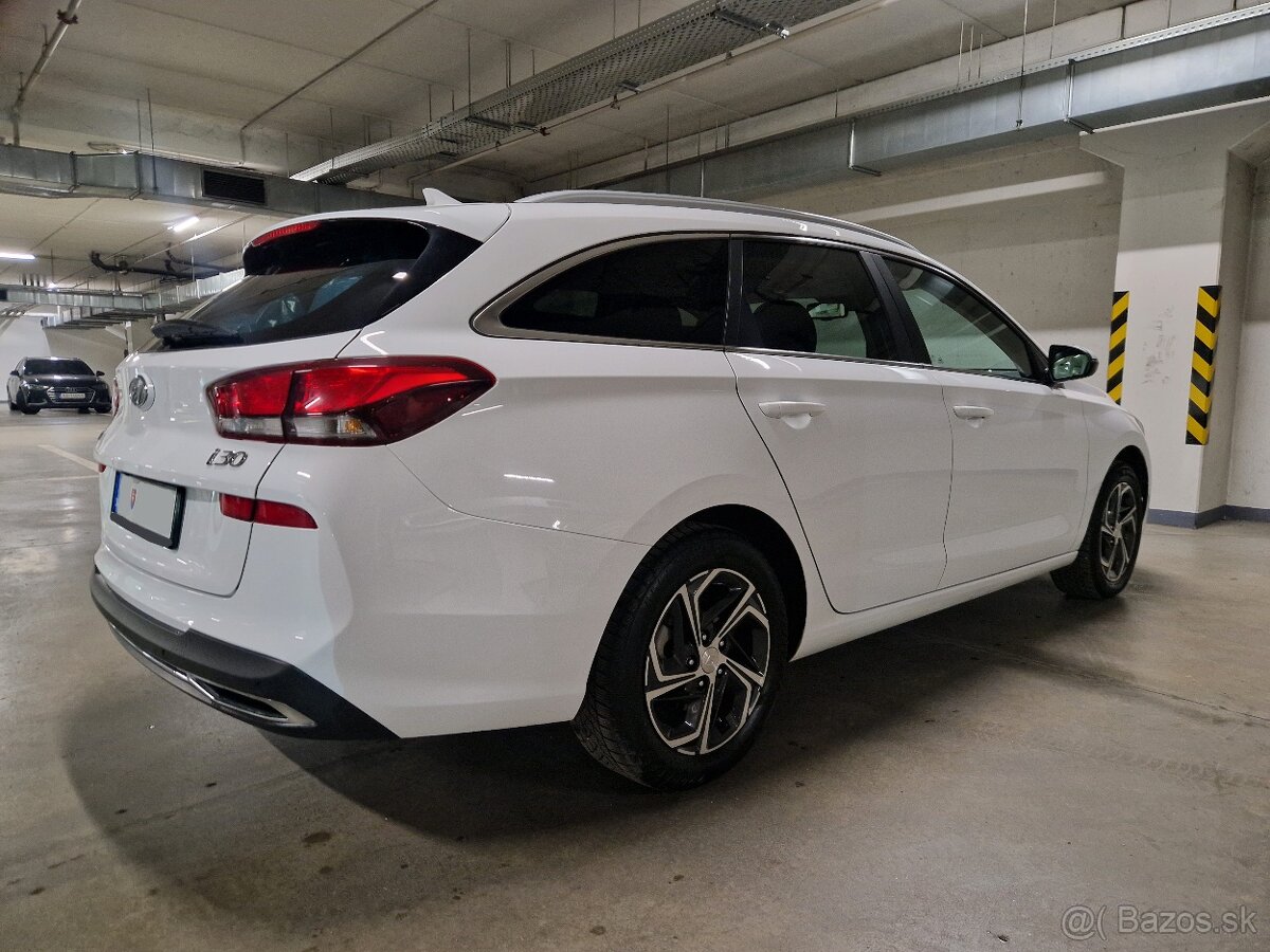 Hyundai i30 combi family 1.5i DPi 81kW 48000km facelift CW - 6