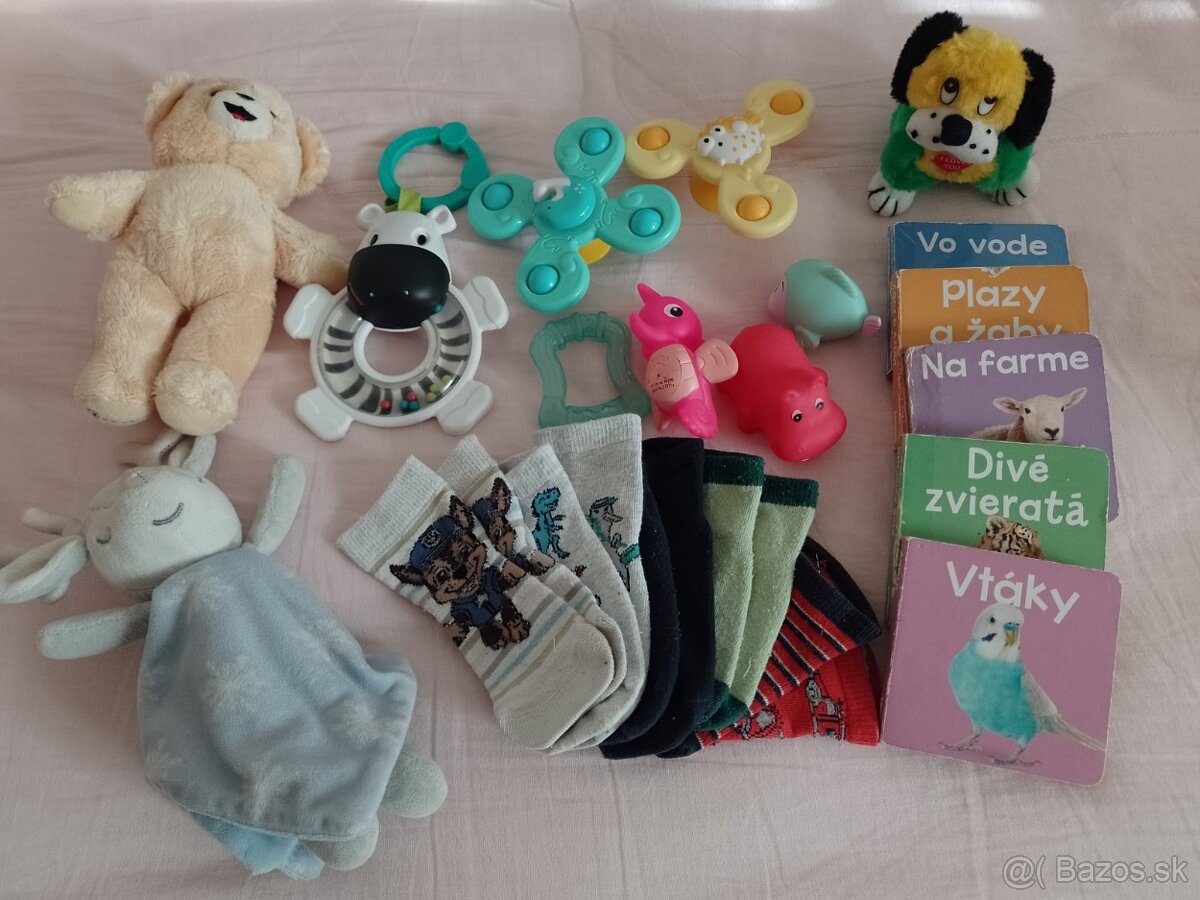 Prebaľovací stôl pre bábätká +hračky a obleč.zadarmo - 6