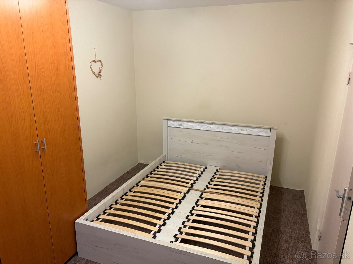 Prenajom 3izbovy byt - 6