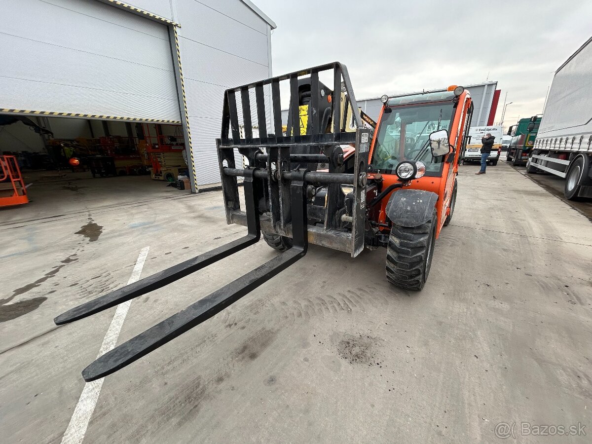 Teleskopický manipulátor JLG 2505H, r.v. 2016 - 6