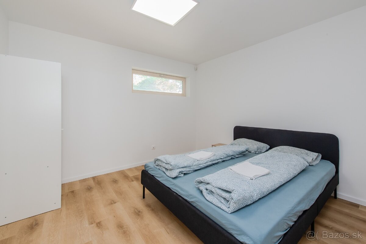 Areál | Polyfunkčná budova s 3 samostatnými bytmi, Ružinov - 6