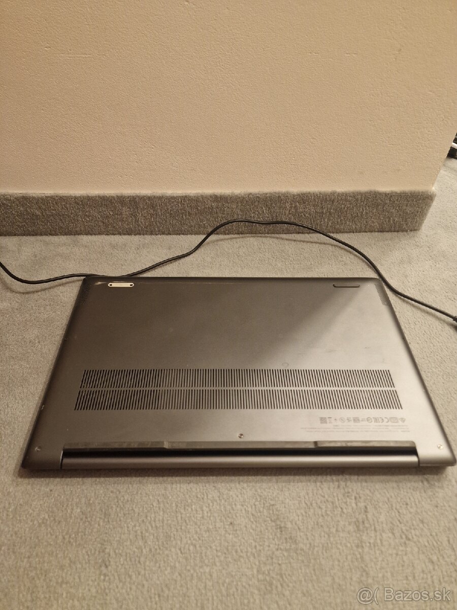 Lenovo Yoga S740 - 6