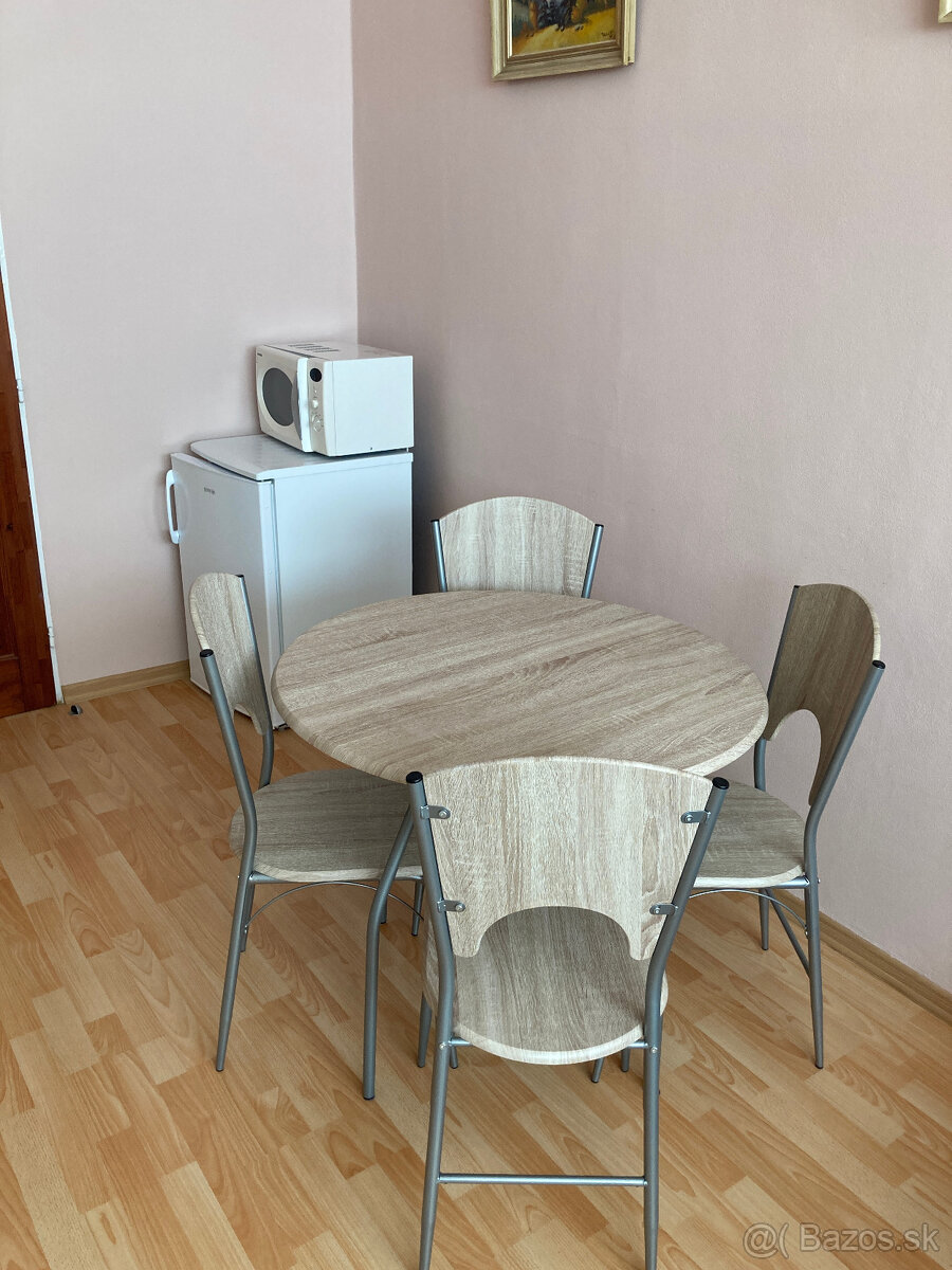 PRENÁJOM 2 IZBOVÝ BYT - 6