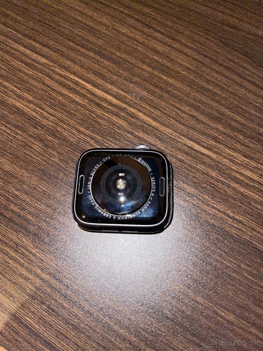 Apple Watch Series 4 - 44mm - 6